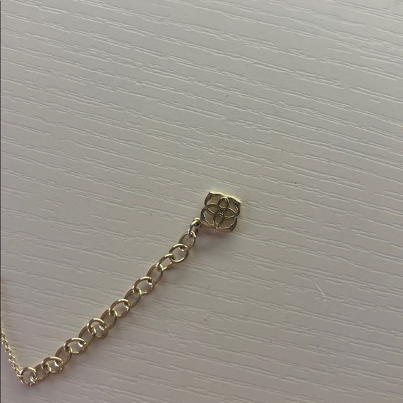 𝐊𝐞𝐧𝐝𝐫𝐚 𝐬𝐜𝐨𝐭𝐭 𝐡𝐞𝐚𝐫𝐭 𝐧𝐞𝐜𝐤𝐥𝐚𝐜𝐞! - Picture 2 of 4